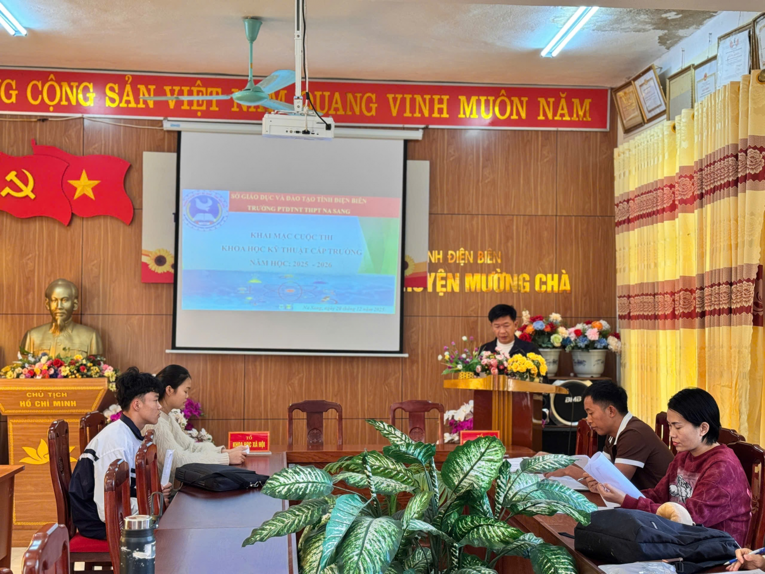 Cuộc thi Khoa học Kỹ thuật cấp trường – Sân chơi sáng tạo và trải nghiệm bổ ích